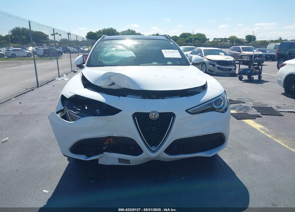 2018 ALFA ROMEO STELVIO VIN: ZASFAKNN3J7B95471