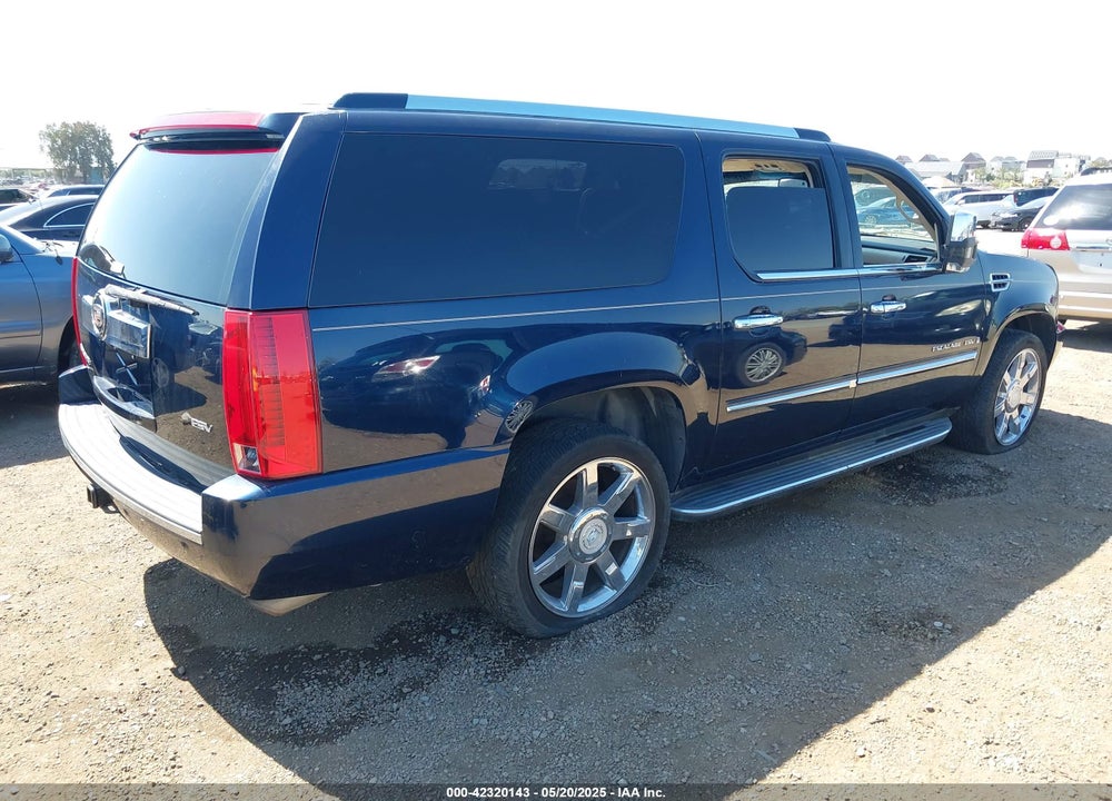 2007 CADILLAC ESCALADE ESV VIN: 1GYFK66877R235810