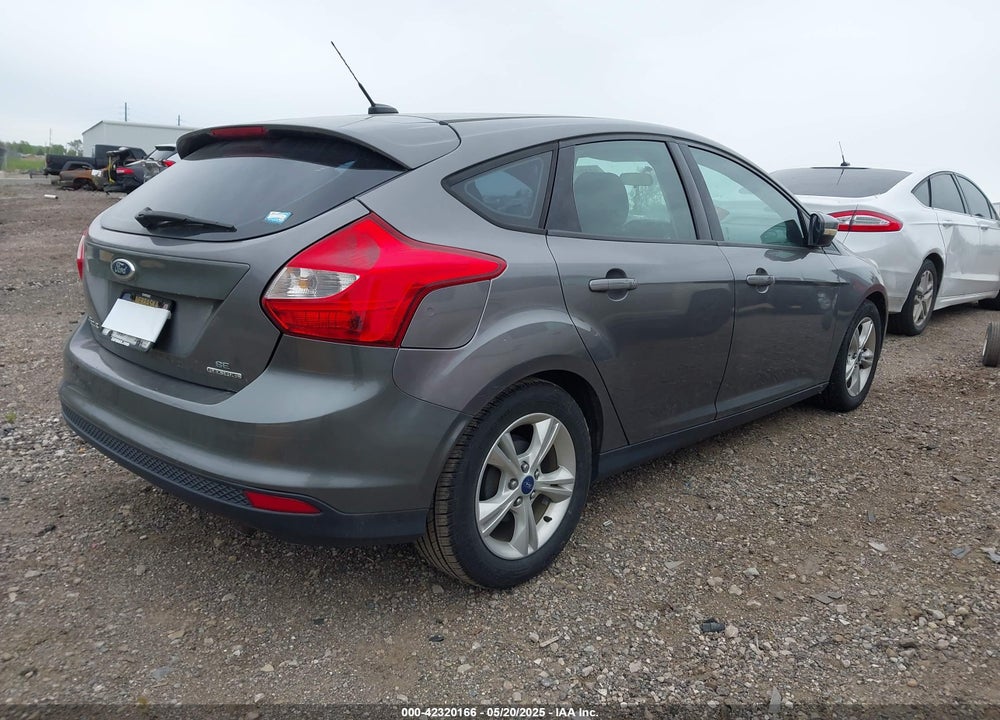 2014 FORD FOCUS SE VIN: 1FADP3K28EL117835