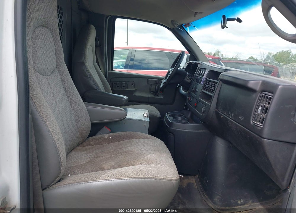 2009 CHEVROLET EXPRESS 2500 VIN: 1GCGG25C391112632