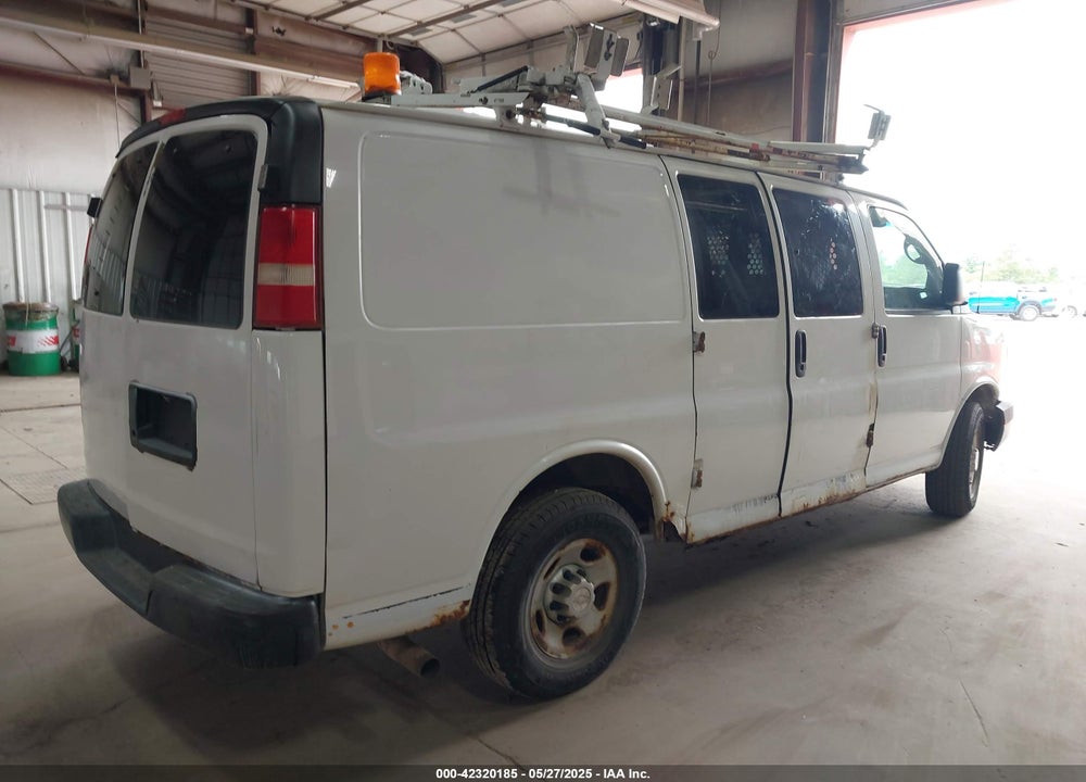 2009 CHEVROLET EXPRESS 2500 VIN: 1GCGG25C391112632