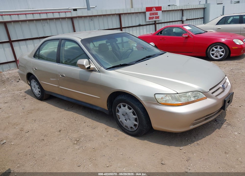 2001 HONDA ACCORD 2.3 LX VIN: JHMCG56401C016729