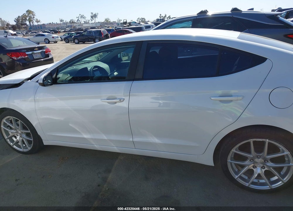 2020 HYUNDAI ELANTRA SE VIN: 5NPD74LF3LH503856