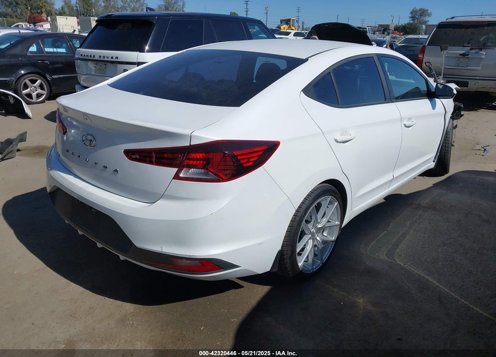 2020 HYUNDAI ELANTRA SE VIN: 5NPD74LF3LH503856