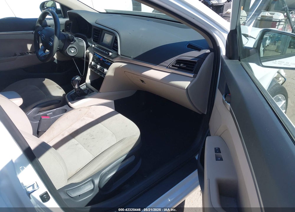 2020 HYUNDAI ELANTRA SE VIN: 5NPD74LF3LH503856