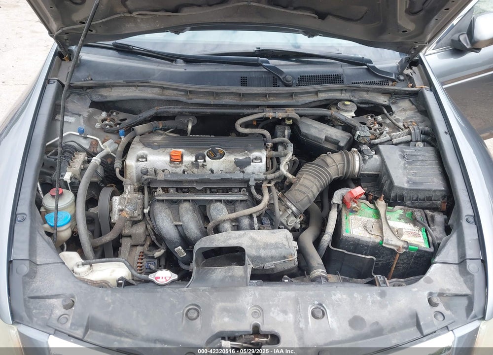 2011 HONDA ACCORD VIN: 1HGCP2F85BA105603