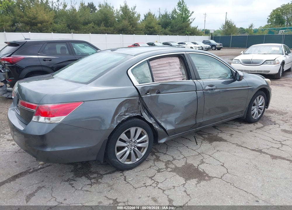 2011 HONDA ACCORD VIN: 1HGCP2F85BA105603