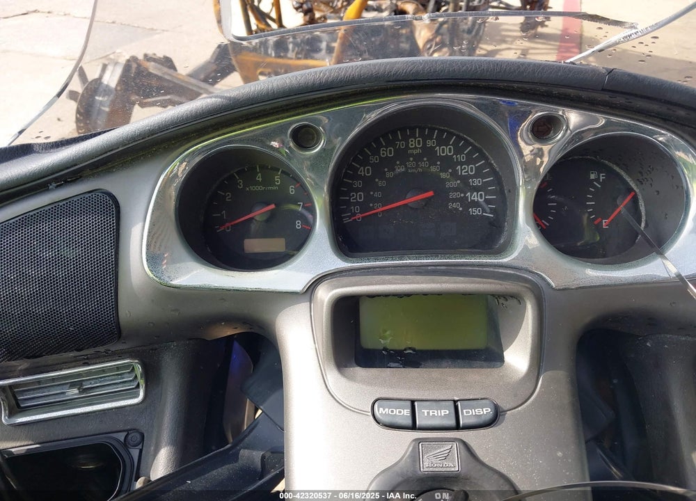 2005 HONDA GL1800 VIN: 1HFSC47035A403975
