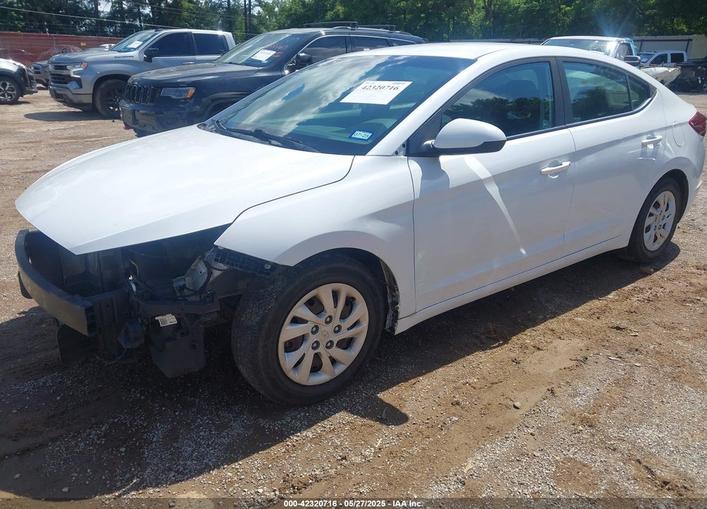 2020 HYUNDAI ELANTRA VIN: 5NPD74LF2LH499654