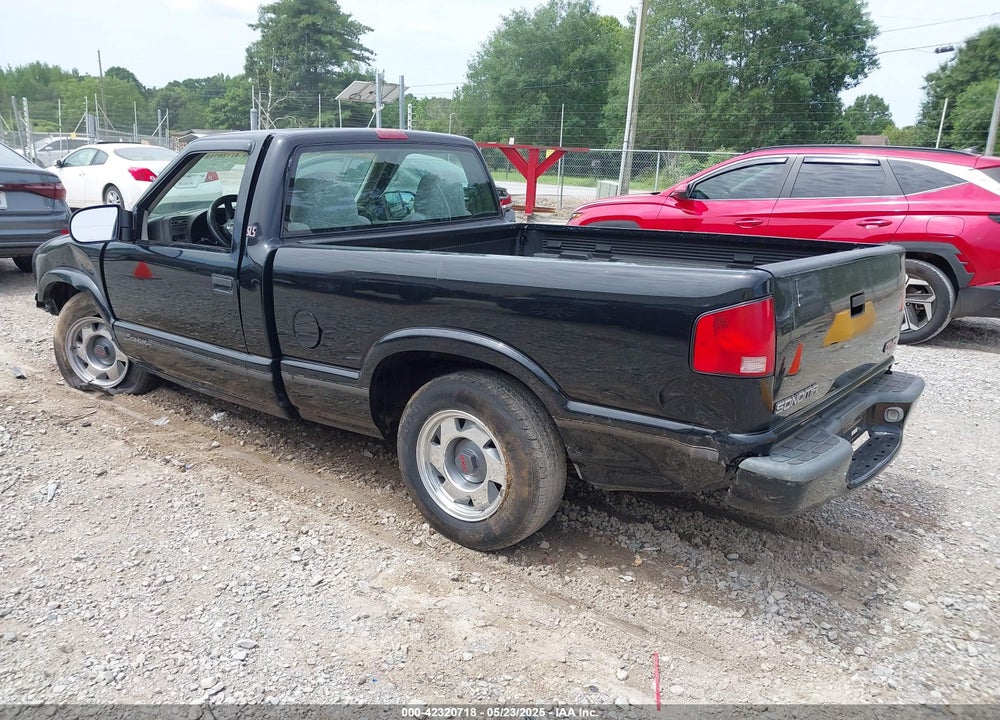 1999 GMC SONOMA SLS VIN: 1GTCS14X2X8533015