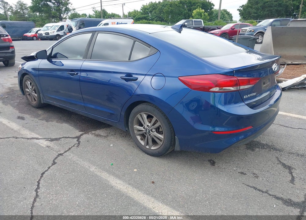 2018 HYUNDAI ELANTRA VIN: 5NPD84LF8JH270521