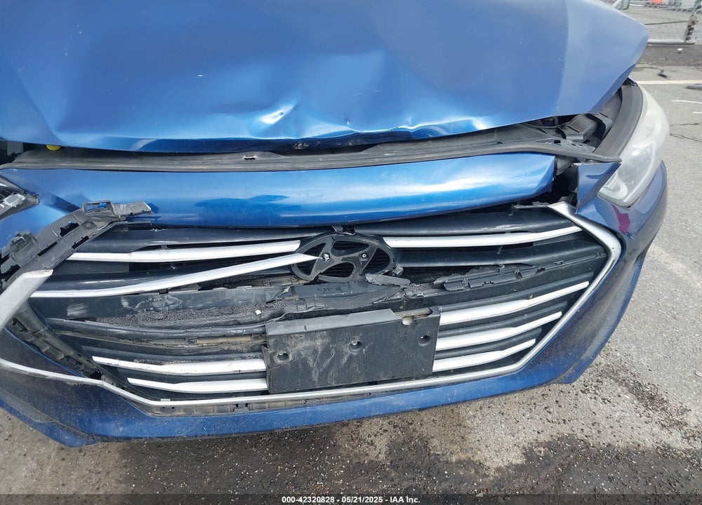 2018 HYUNDAI ELANTRA VIN: 5NPD84LF8JH270521