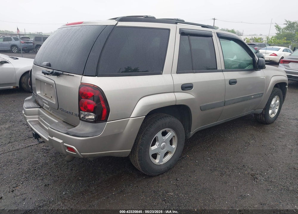 2003 CHEVROLET TRAILBLAZER LS VIN: 1GNDT13S732333114
