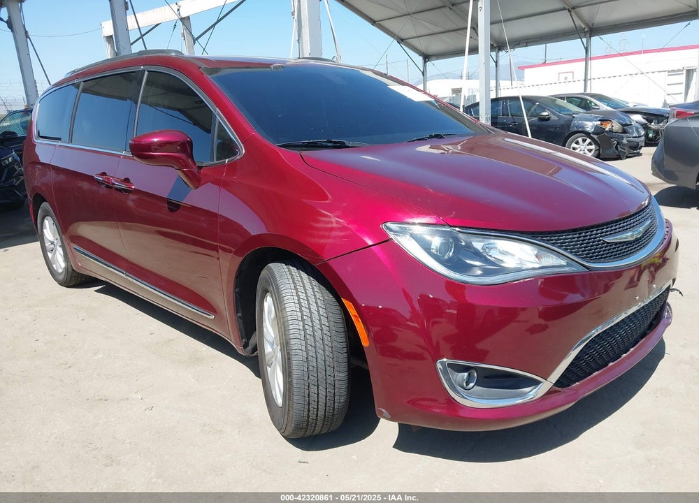 2019 CHRYSLER PACIFICA TOURING L VIN: 2C4RC1BG2KR554891