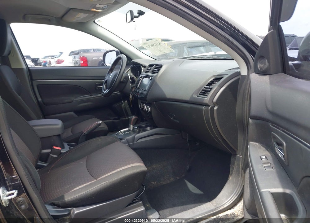 2017 MITSUBISHI OUTLANDER SPORT VIN: JA4AP3AU0HZ053219
