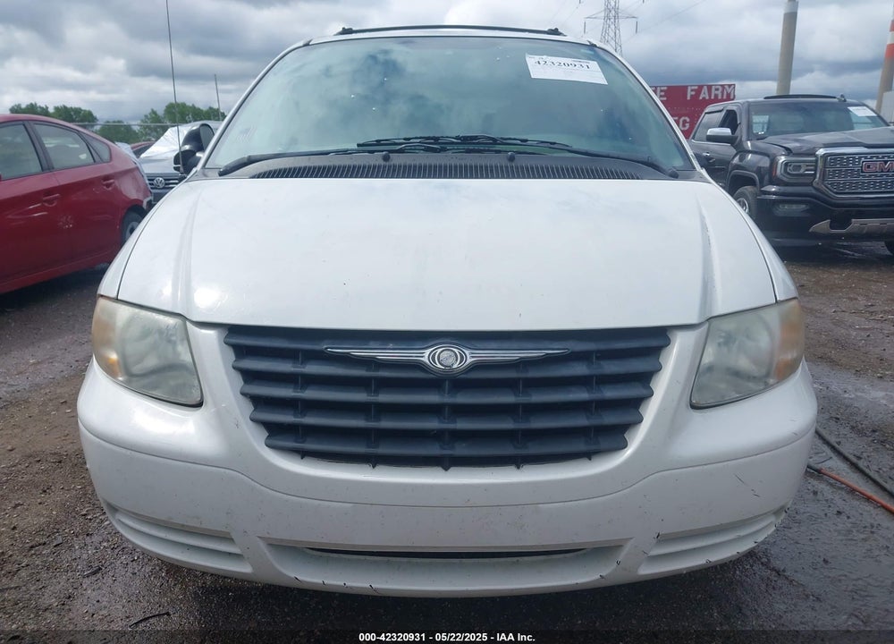 2005 CHRYSLER TOWN & COUNTRY VIN: 1C4GP45R65B342203