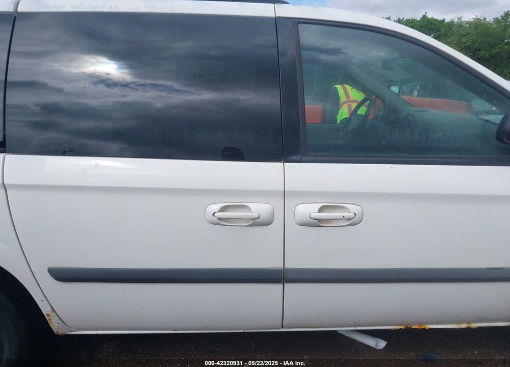 2005 CHRYSLER TOWN & COUNTRY VIN: 1C4GP45R65B342203