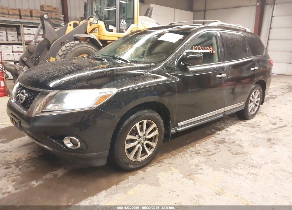 2013 NISSAN PATHFINDER SL VIN: 5N1AR2MM7DC638717