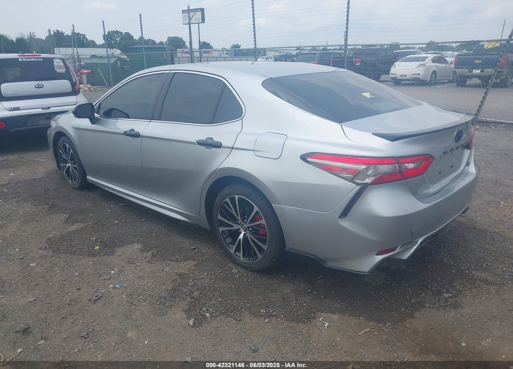 2018 TOYOTA CAMRY L/LE/SE/XLE VIN: JTNB11HK9J3015822