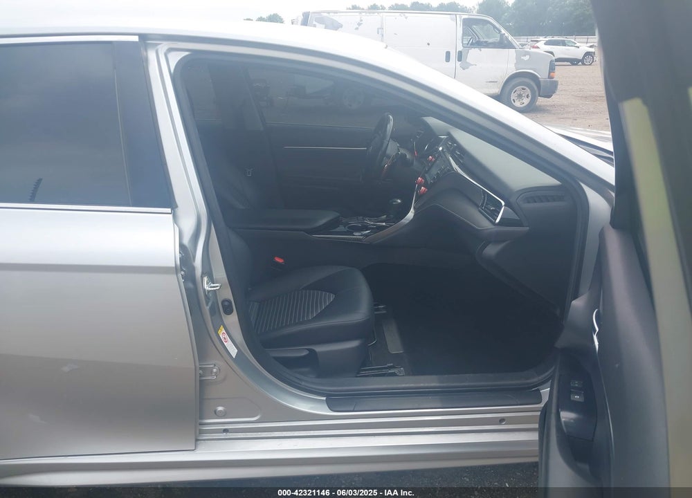 2018 TOYOTA CAMRY L/LE/SE/XLE VIN: JTNB11HK9J3015822