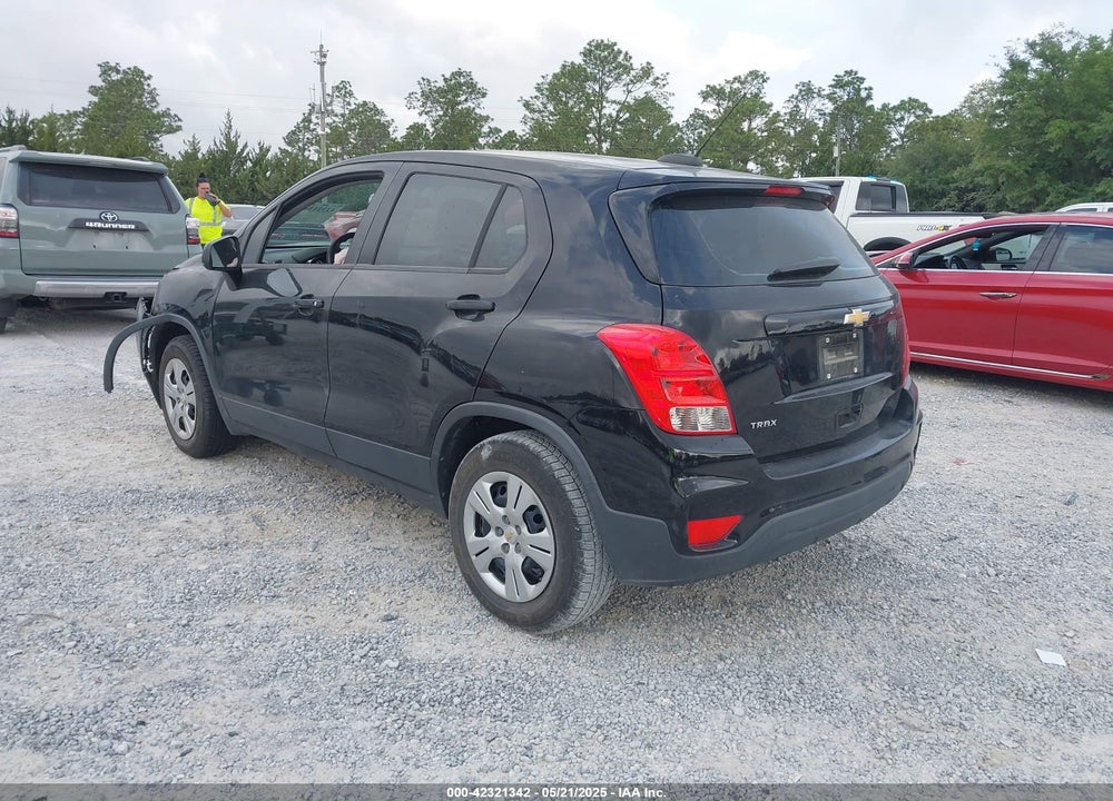 2017 CHEVROLET TRAX LS VIN: 3GNCJKSB8HL285234