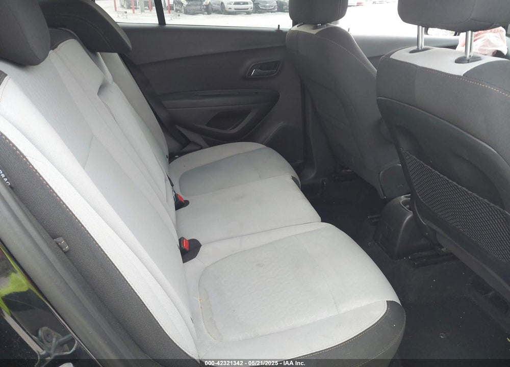 2017 CHEVROLET TRAX LS VIN: 3GNCJKSB8HL285234