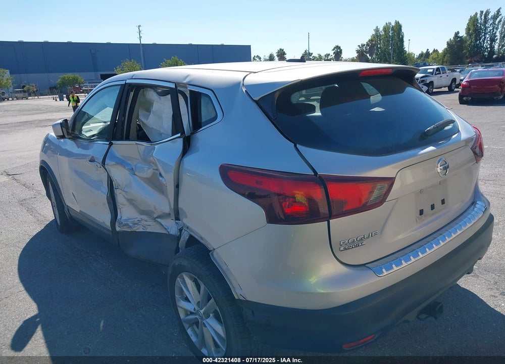 2017 NISSAN ROGUE SPORT VIN: JN1BJ1CP7HW017295