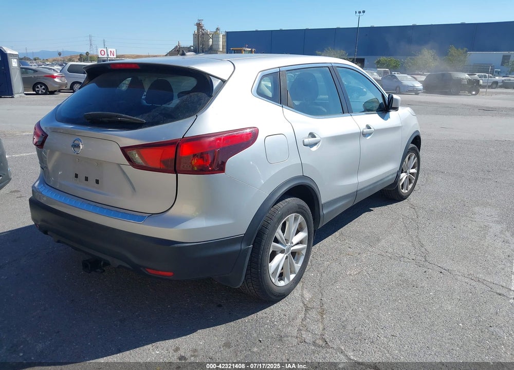 2017 NISSAN ROGUE SPORT VIN: JN1BJ1CP7HW017295