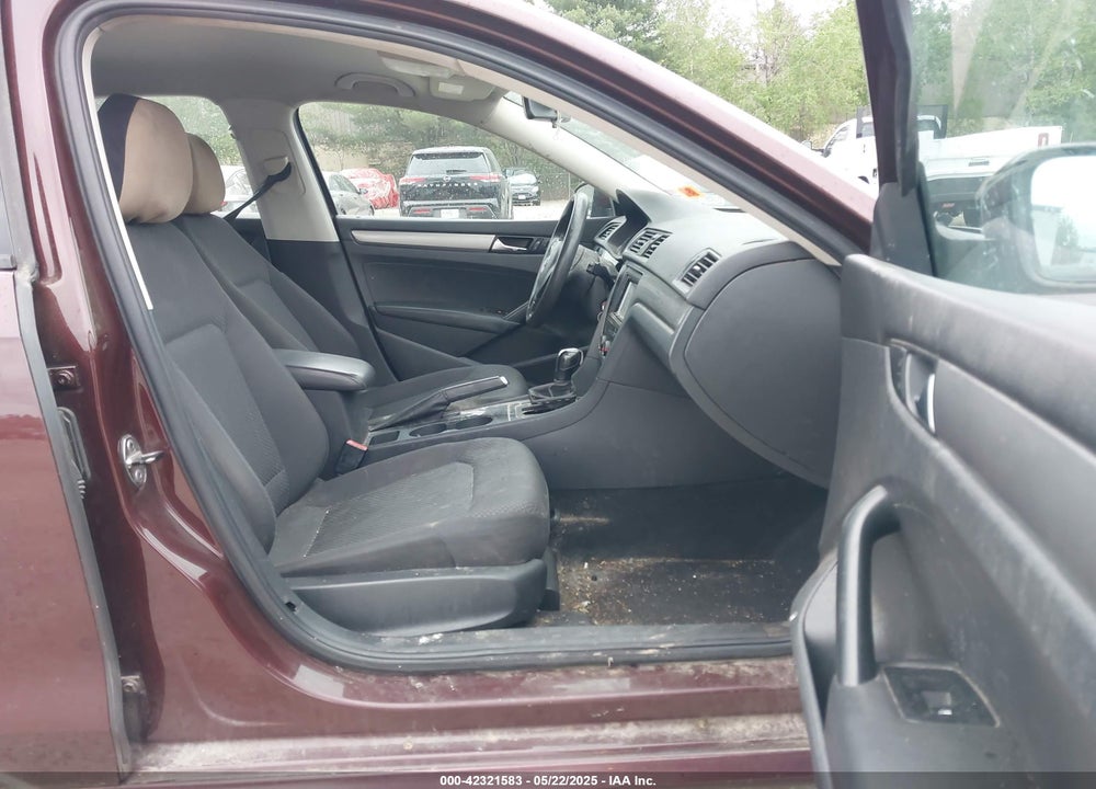 2013 VOLKSWAGEN PASSAT 2.5L S VIN: 1VWAP7A34DC065484