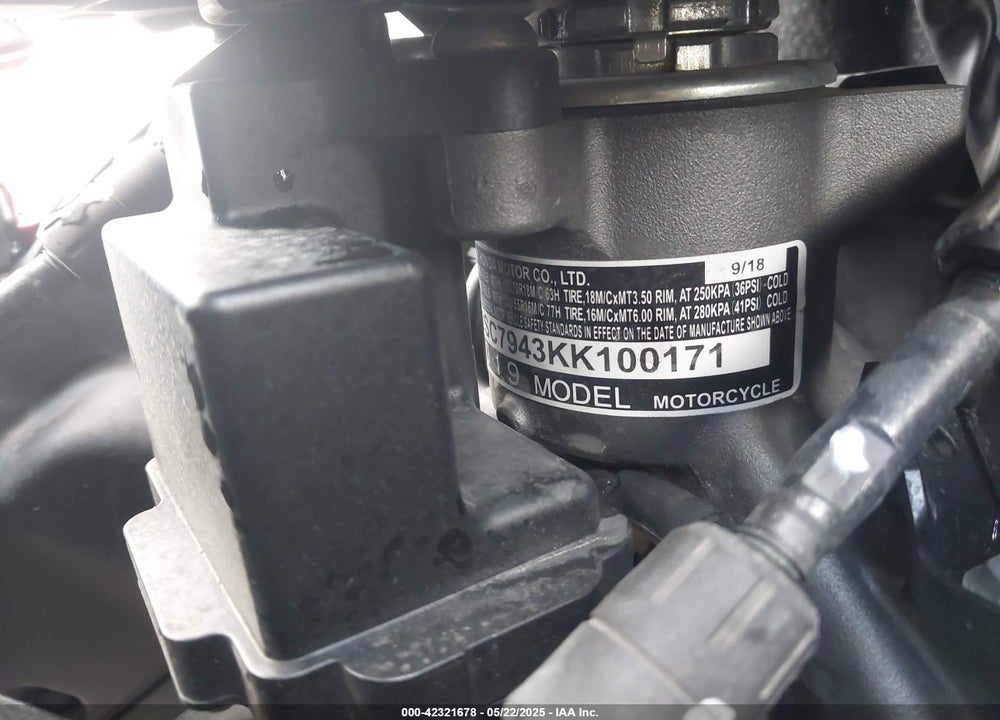 2019 HONDA GL1800 B VIN: JH2SC7943KK100171