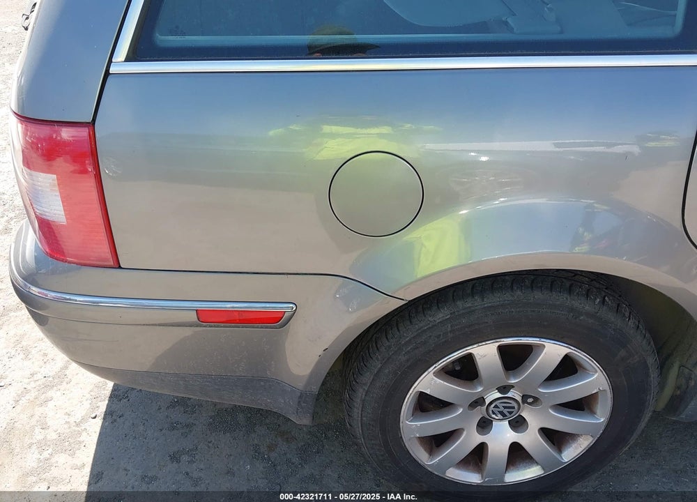2003 VOLKSWAGEN PASSAT GLS VIN: WVWVD63B73E368886