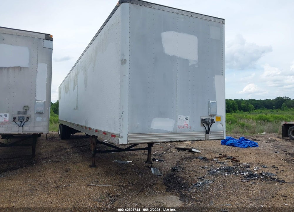 2005 UTILITY TRAILER MFG --- VIN: 1UYVS25385P631108