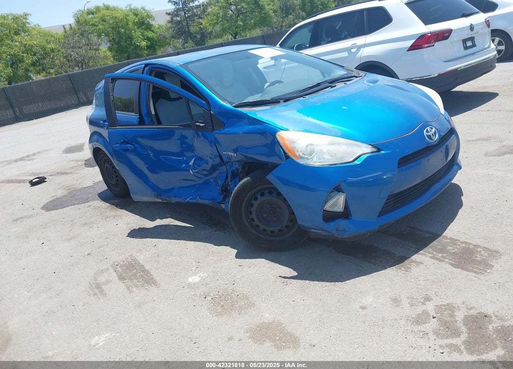2013 TOYOTA PRIUS C ONE VIN: JTDKDTB3XD1555396