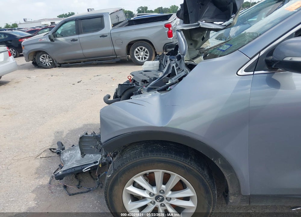 2020 KIA SORENTO 2.4L LX VIN: 5XYPG4A32LG640509
