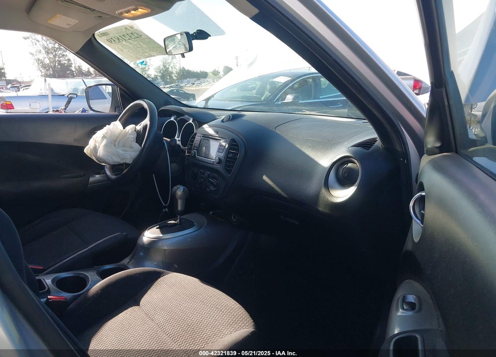 2017 NISSAN JUKE VIN: JN8AF5MR2HT703767