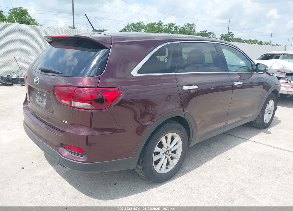 2019 KIA SORENTO 3.3L LX VIN: 5XYPG4A59KG497042