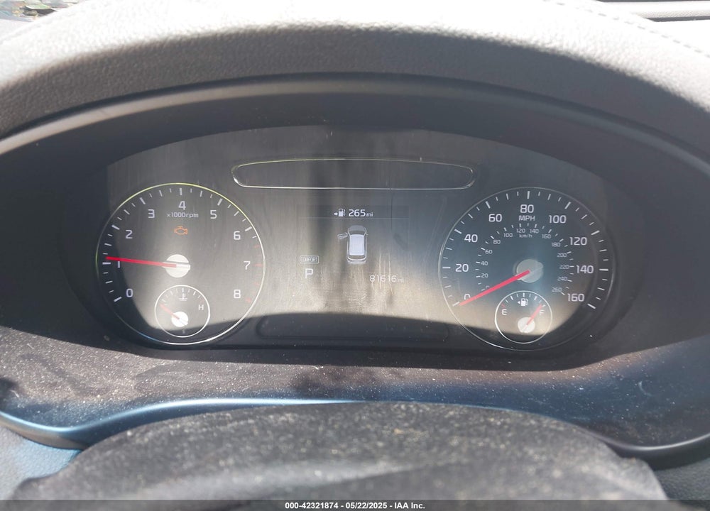 2019 KIA SORENTO 3.3L LX VIN: 5XYPG4A59KG497042