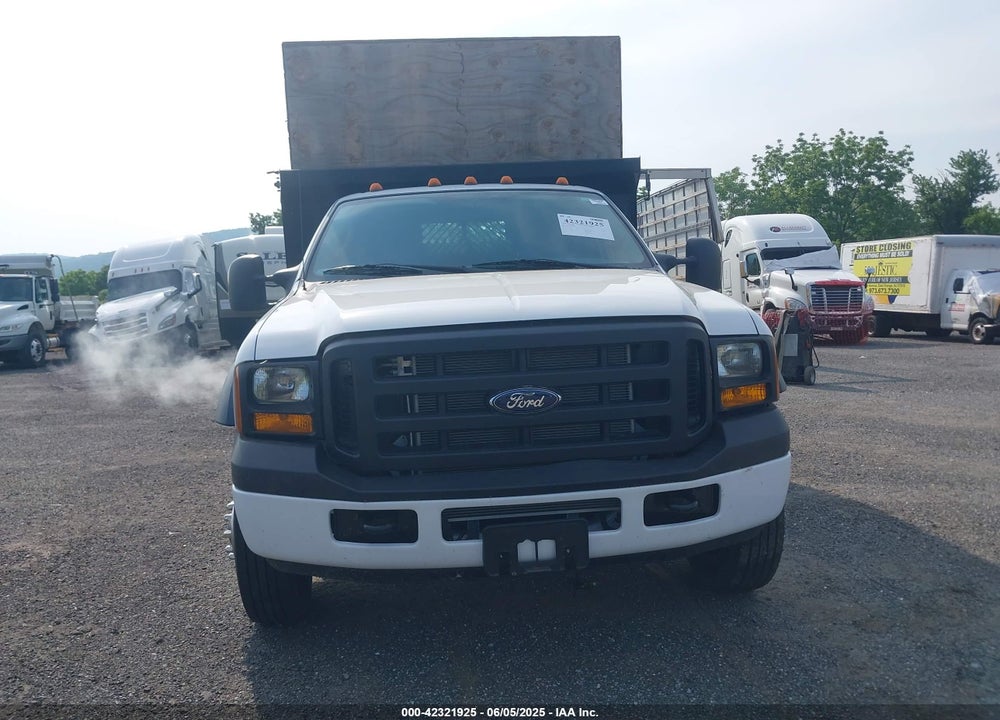2007 FORD F-550 CHASSIS XL/XLT VIN: 1FDAF57P57EA49061