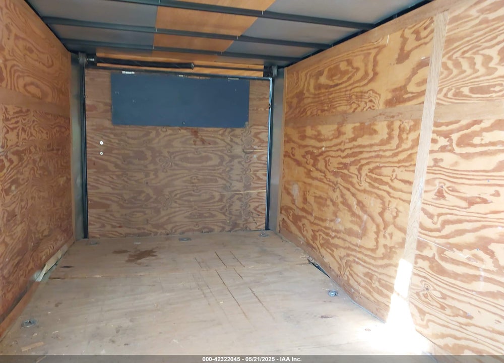 2009 DIAMOND EXTRA TALL ENCLOSED VIN: 5UZBE16289D010523