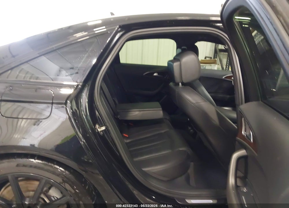2018 AUDI A6 VIN: WAUG8AFC6JN027381
