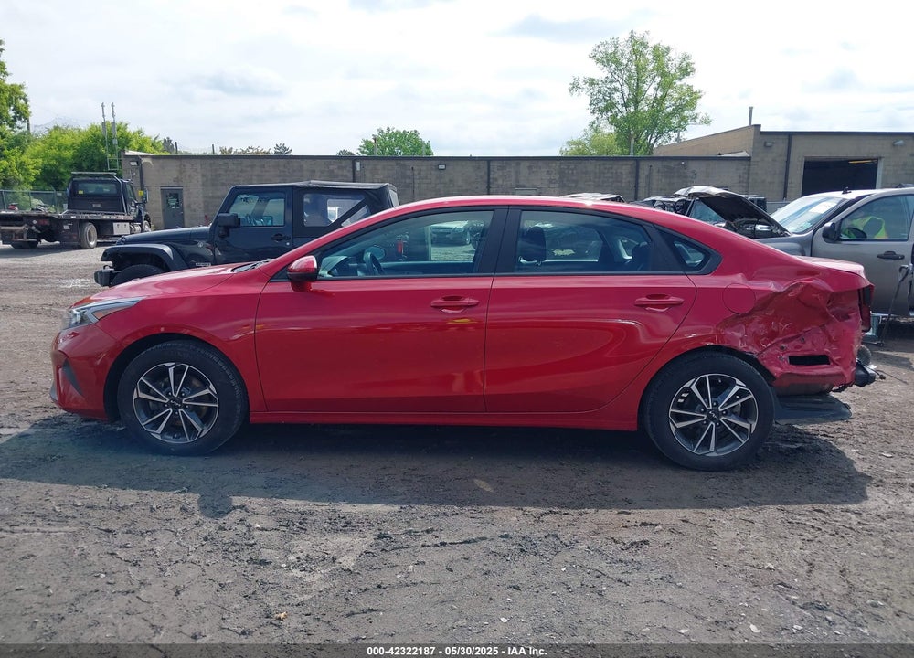 2023 KIA FORTE LXS VIN: 3KPF24AD8PE504553