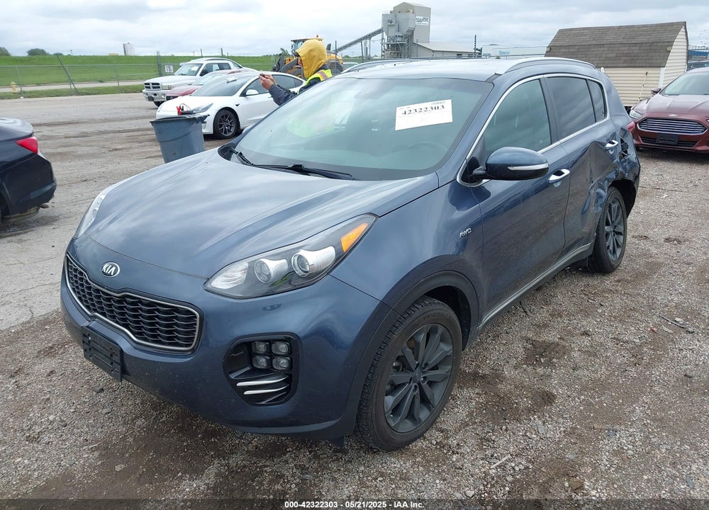 2018 KIA SPORTAGE EX VIN: KNDPNCAC3J7456092