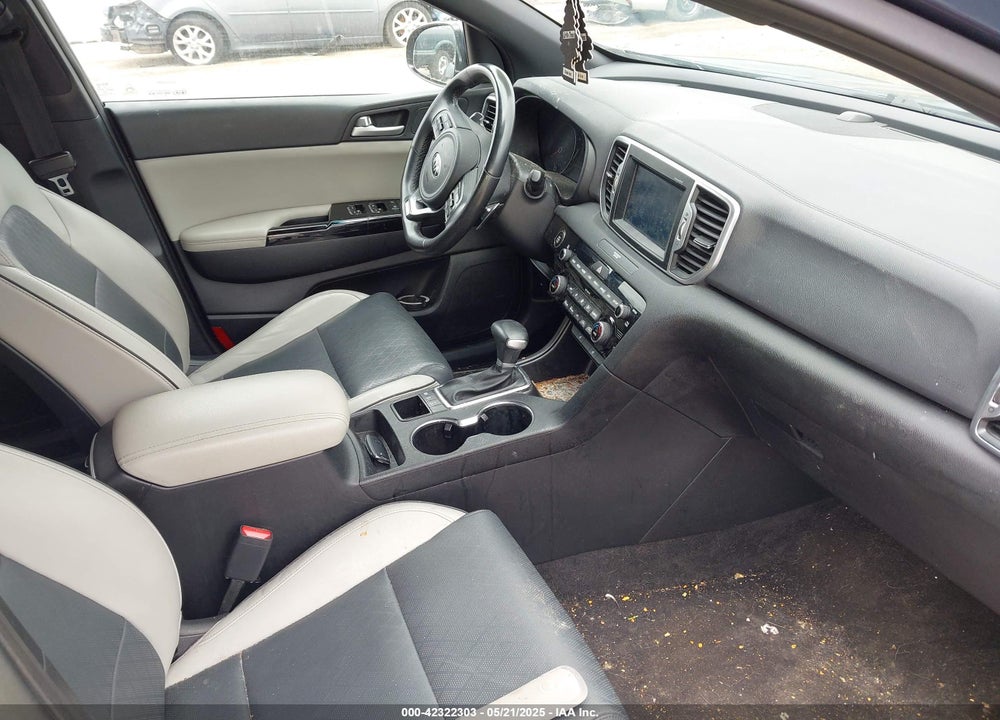 2018 KIA SPORTAGE EX VIN: KNDPNCAC3J7456092