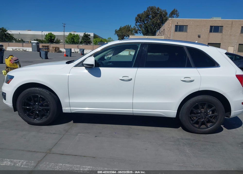 2011 AUDI Q5 VIN: WA1LFAFP5BA109809