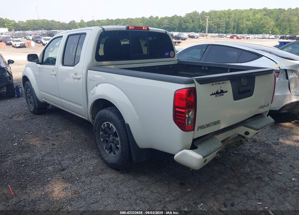 2015 NISSAN FRONTIER VIN: 1N6AD0EV0FN717018