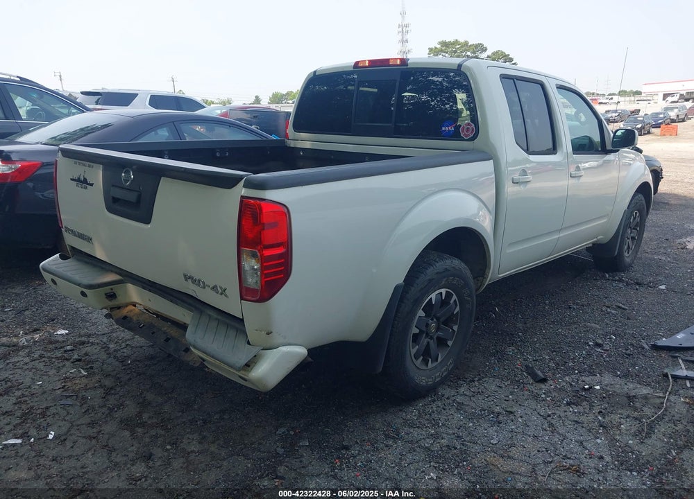 2015 NISSAN FRONTIER VIN: 1N6AD0EV0FN717018