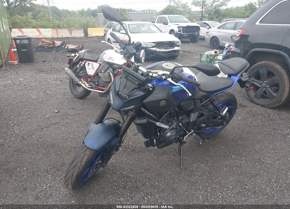 2025 YAMAHA MTN690 VIN: JYARM48E4SA000966