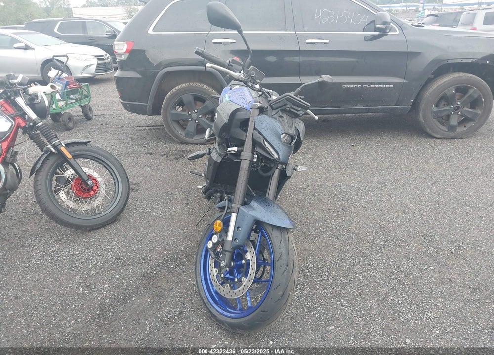 2025 YAMAHA MTN690 VIN: JYARM48E4SA000966