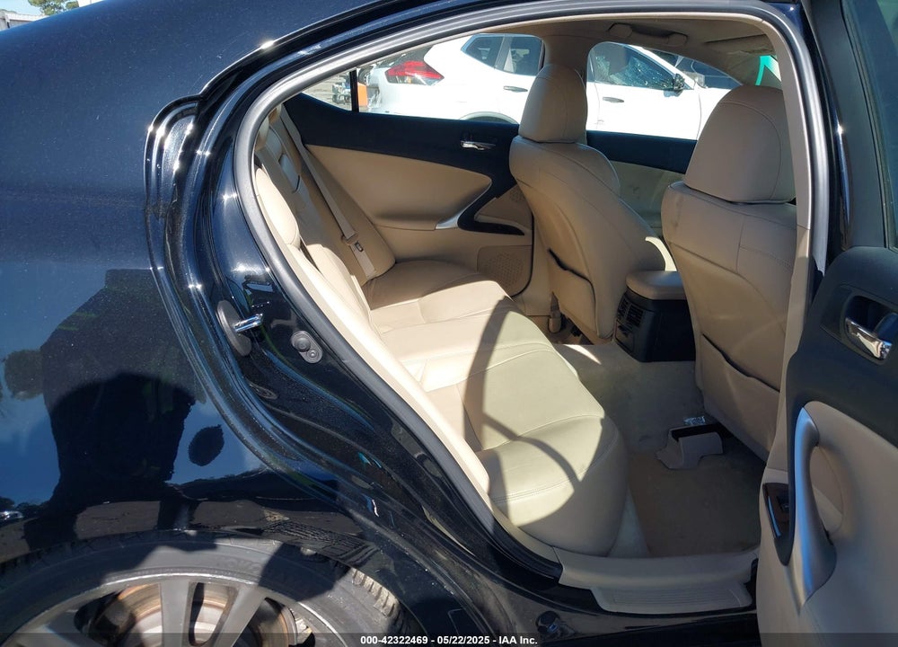 2007 LEXUS IS VIN: JTHBK262172054587