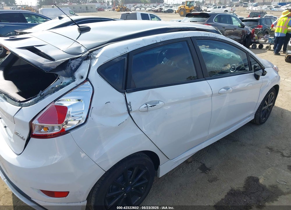 2019 FORD FIESTA ST LINE VIN: 3FADP4DJ1KM112318